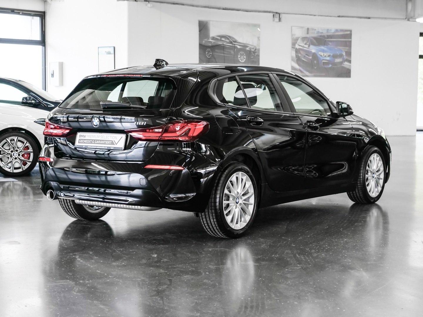 BMW 118i Advantage Aut Nav LED PDCv+h HiFi