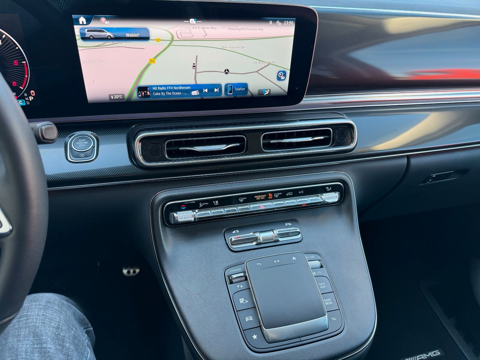 Fahrzeugabbildung Mercedes-Benz V 220 d STYLE AMG DISTRONIC AHK2,5to NIGHT Liege