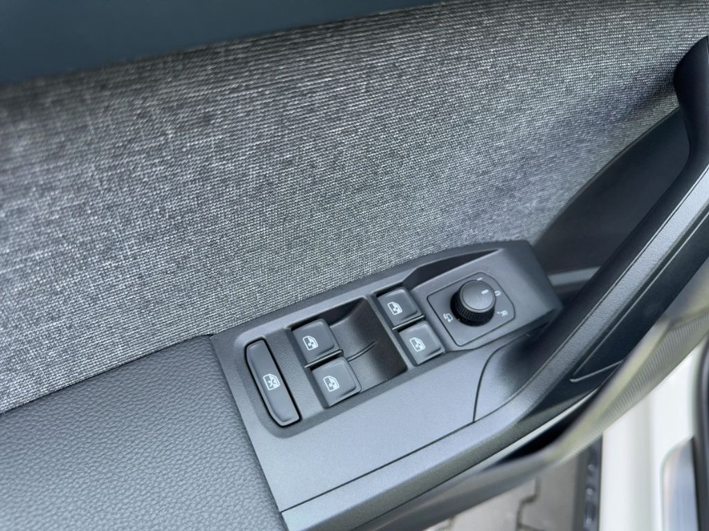 Fahrzeugabbildung SEAT Arona Xperience NAVI  RÜCKFAHRK. VOLL- LED