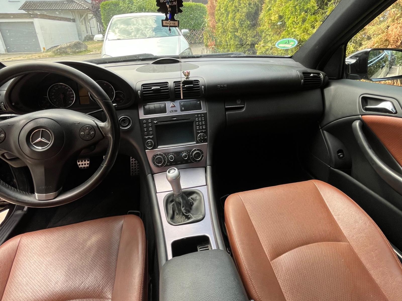 Mercedes-Benz CLC 200 KOMPRESSOR -