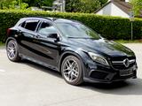 Mercedes-Benz GLA 45AMG *PANO*LEDER*DISTR.PLUS*HIFI Harman* - Mercedes-Benz GLA 45 AMG aus 2016