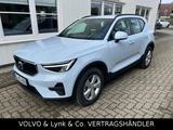 Volvo XC40 B3 Automatik Essential NAVI - Volvo XC40 Essential mit Benzin-Antrieb