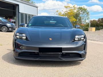 صورة 2 لـ 2020 Porsche TAYCAN