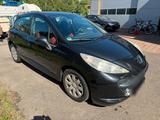 Peugeot 207 4-türig,Klima,EFH, 150000 KM - Peugeot 207 in Freiburg