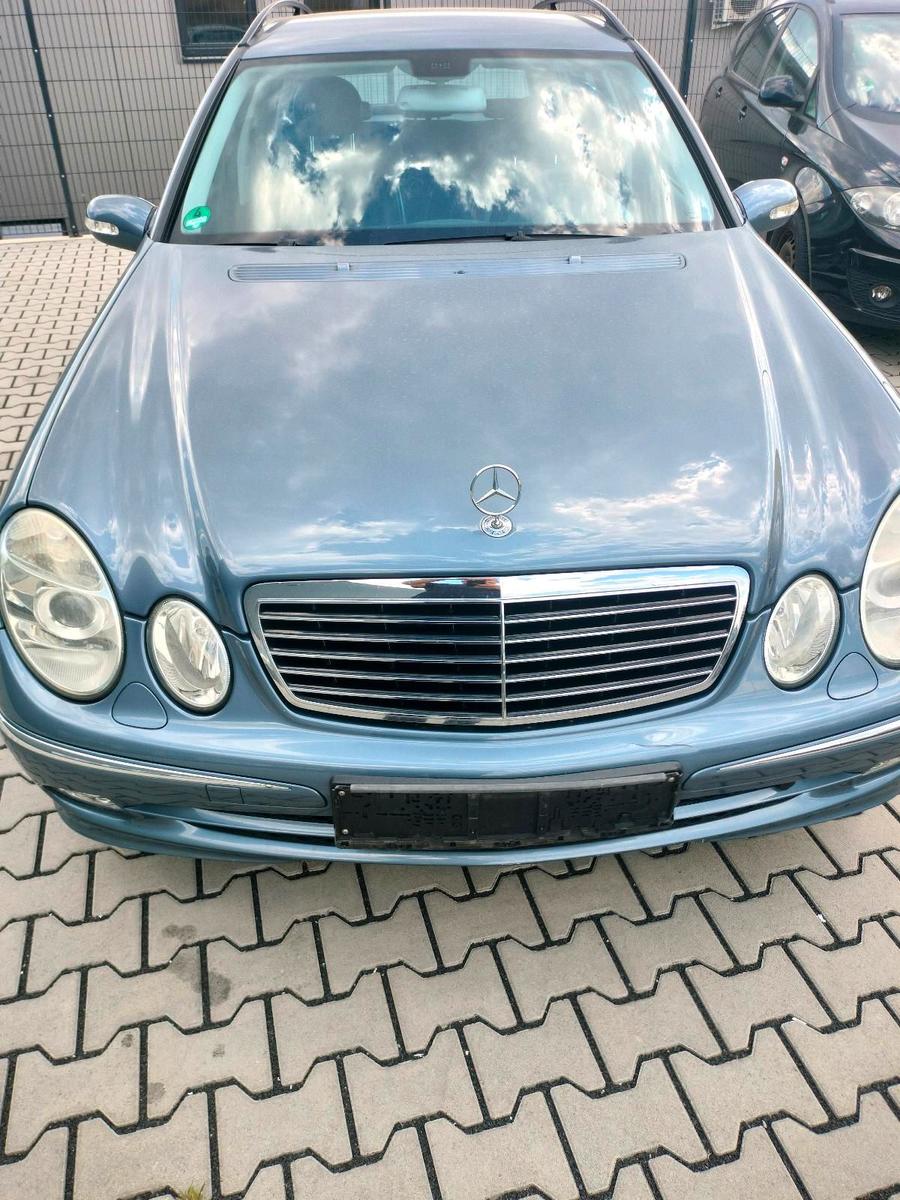 Mercedes-Benz 270, 2004