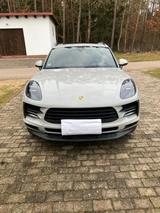 Porsche Macan 2.0 - 8-fach bereift, viele Extras - gebrauchte Porsche Macan aus dem Jahr 2021