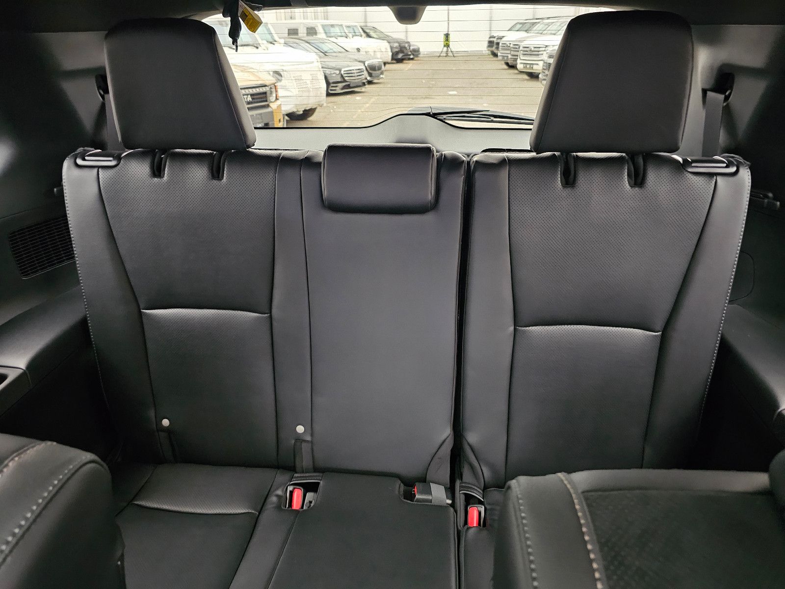 Fahrzeugabbildung Toyota GRAND Platinum Max T1: 68.000 EURO Stock !!!
