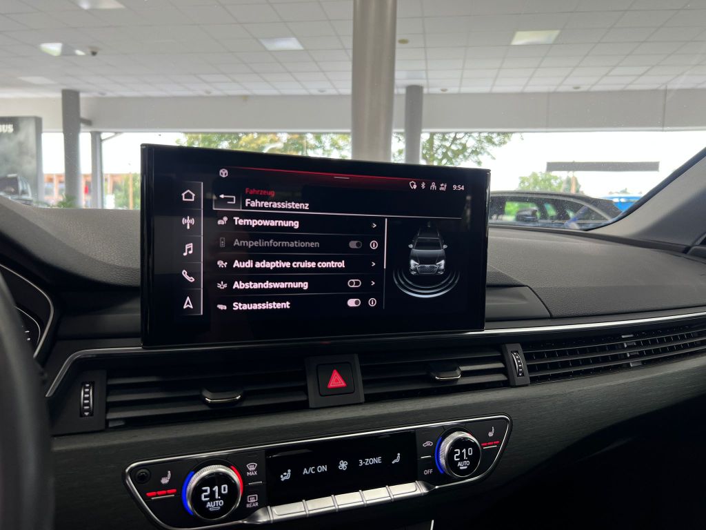 Audi A4 35 TFSI advanced*S-tronic*MATRIX*ACC*MMI*