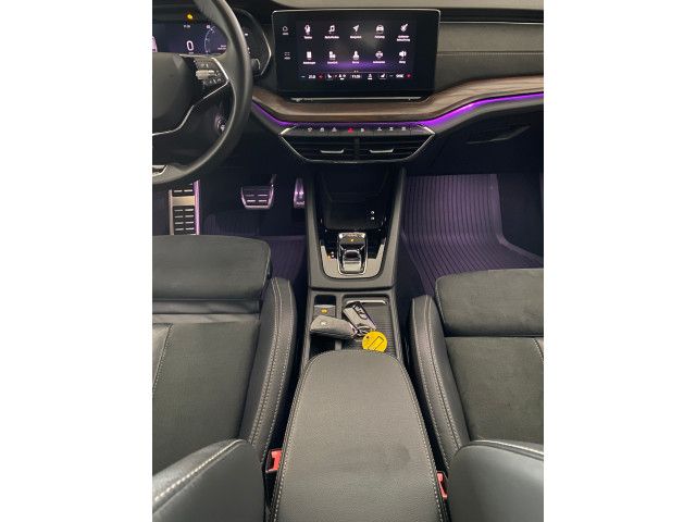 Octavia Combi Scout 2.0 TDI DSG 4x4 AHK+MATRIX