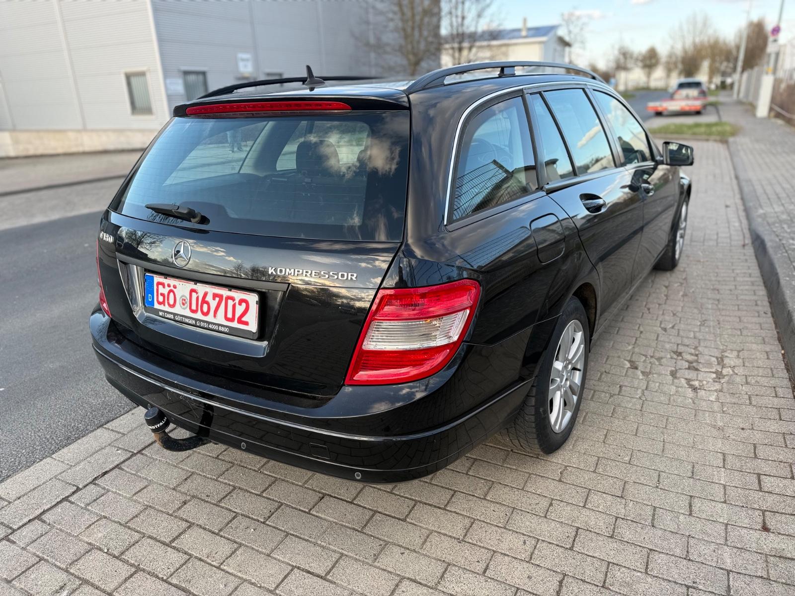 Mercedes-Benz C180 2009 — engine 1.796 cm³, 156 HP (115kW)