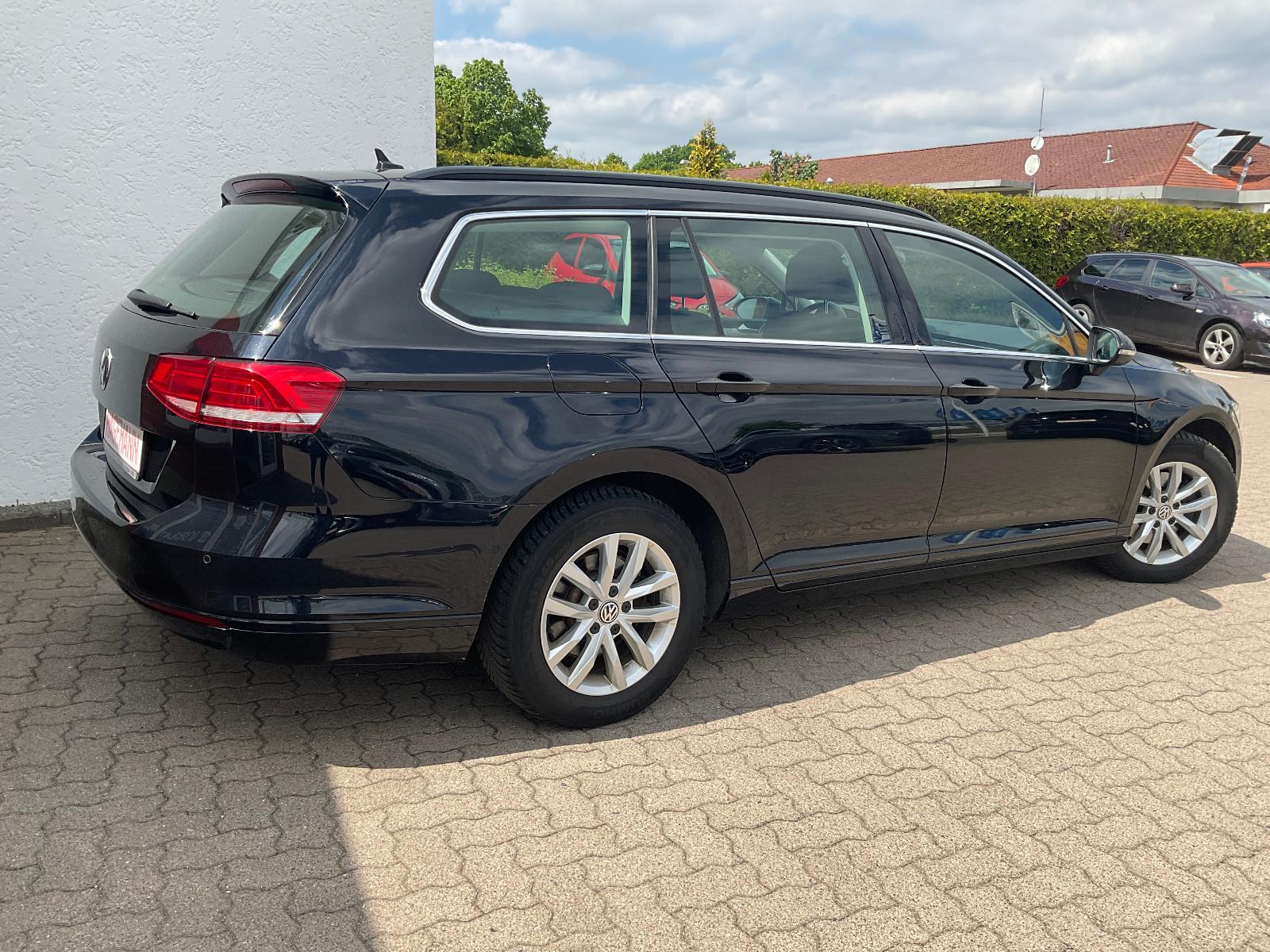 Volkswagen Passat Variant Comf*Kamera*SHZ*Navi*Allwe*AHZVab