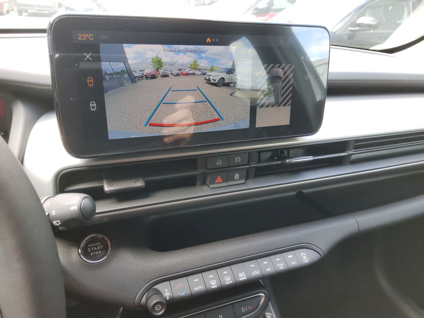 Fahrzeugabbildung Jeep Avenger Summit Sonderlack SHZ, 360°Sensoren, Key