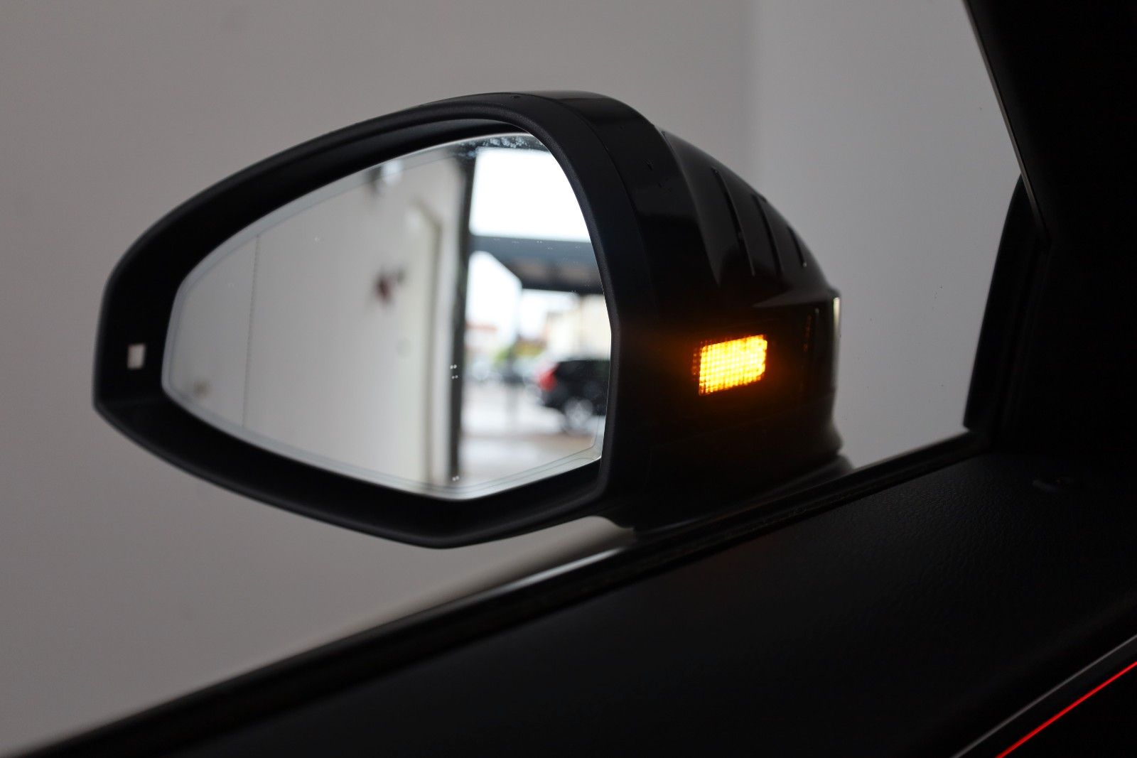 Fahrzeugabbildung Audi A4 Avant 35 TDI Navi,LED,ACC,SH,PDC