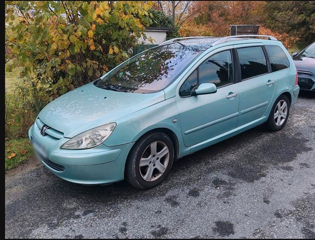 Peugeot 307 2008 — interior