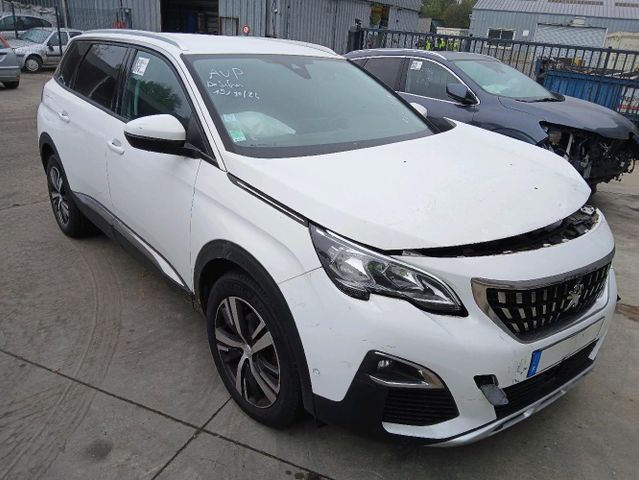 Peugeot 5008 II 1.2 PURETECH 130 EAT A