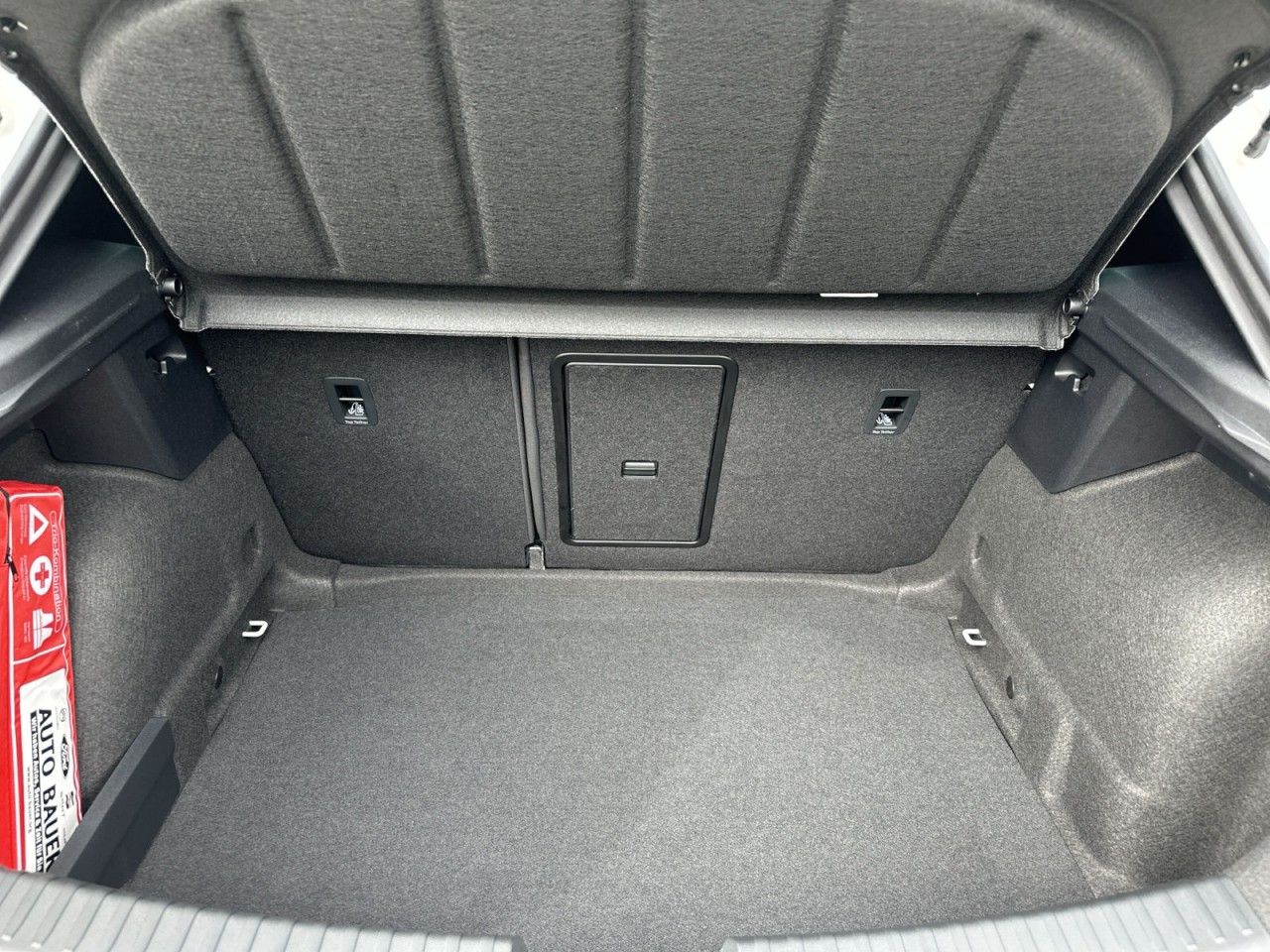 Fahrzeugabbildung SEAT Leon FR Black Edition 1.5 eTSI DSG