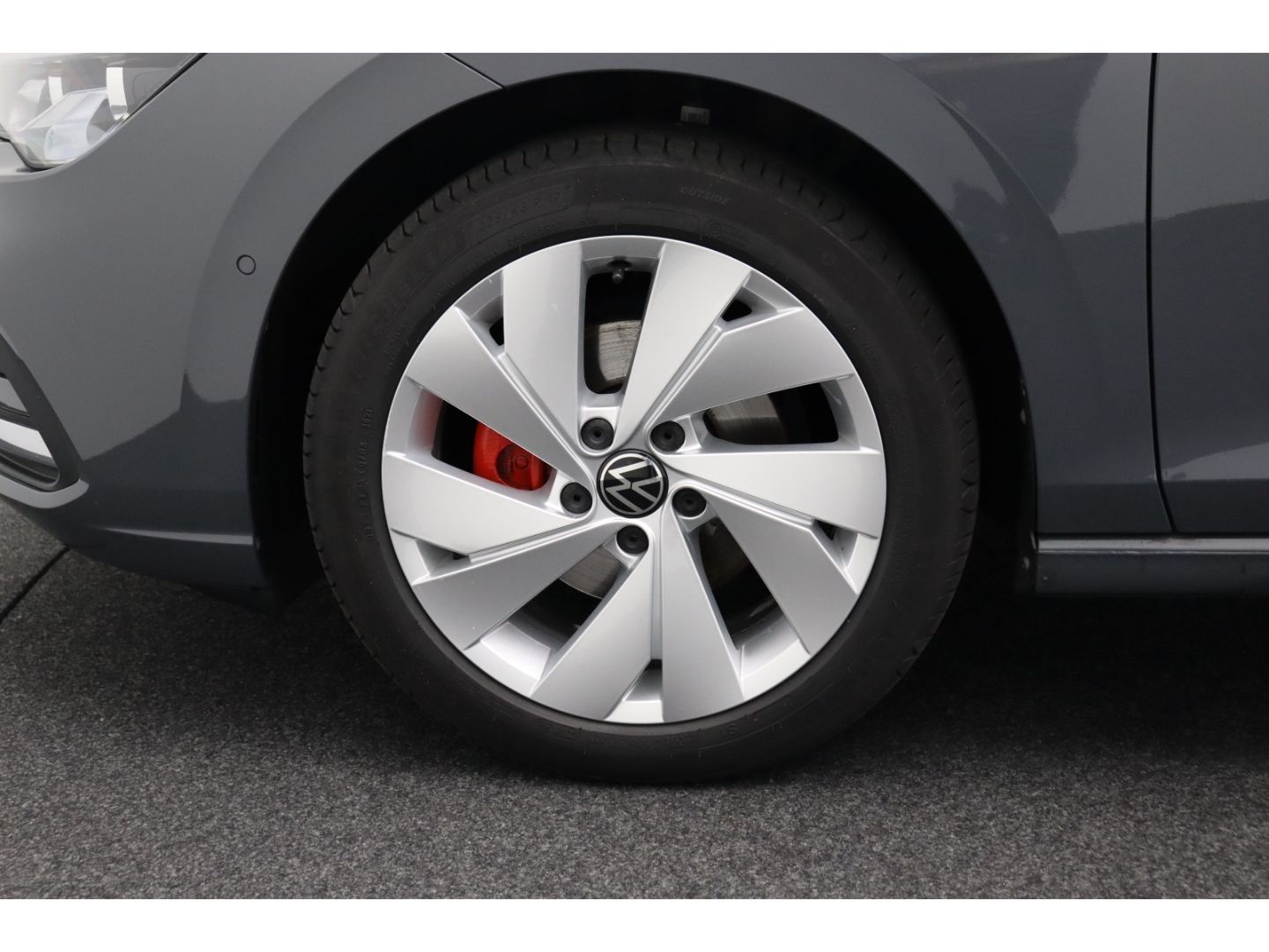 Fahrzeugabbildung Volkswagen Golf VIII 2.0 TDI DSG Style ACC Memory