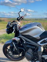 Triumph Street Triple R 765 | 1. Hand | 3.600 km - Triumph Street Triple 765 R