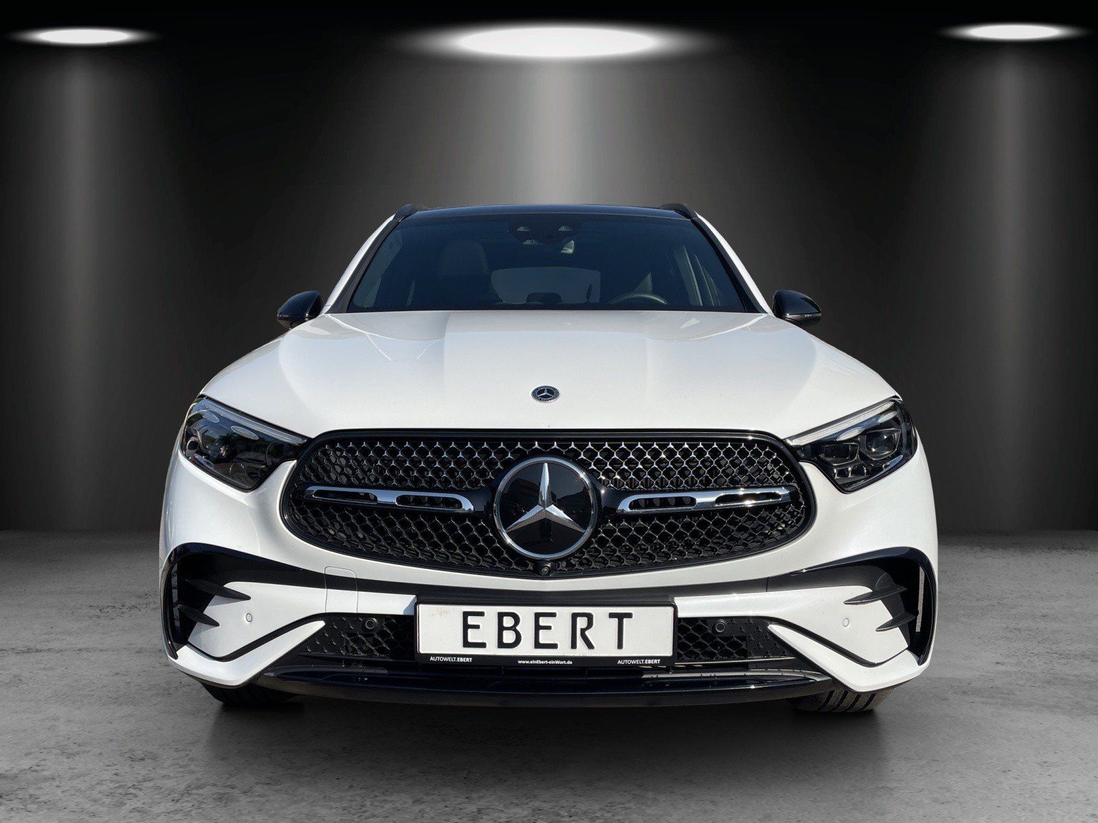 Fahrzeugabbildung Mercedes-Benz GLC220 d AMG Premum AIRMATIC Pano AHK DISTRO HAL