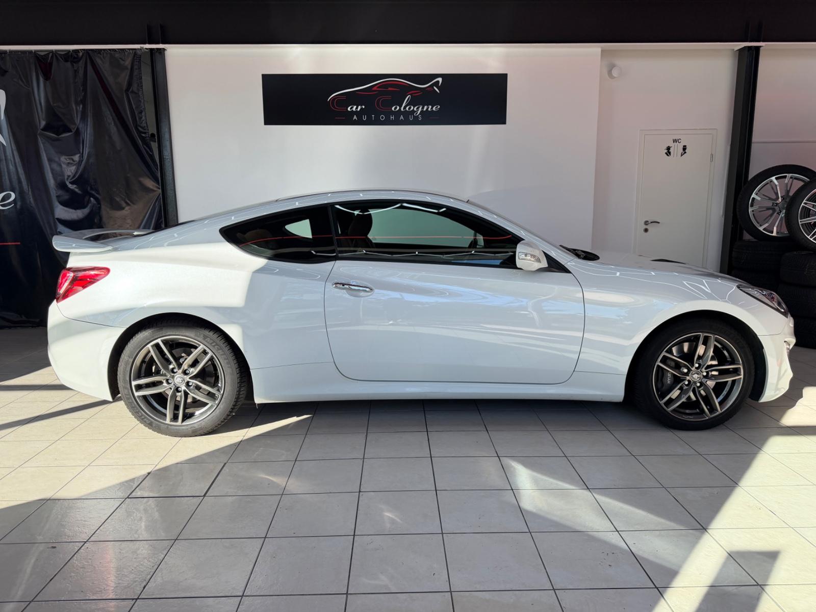 Hyundai Genesis Coupé 3.8 V6 GDI 347 ch BVA / Cuir Cognac / Xénon / Keyless / Sièges chauffants