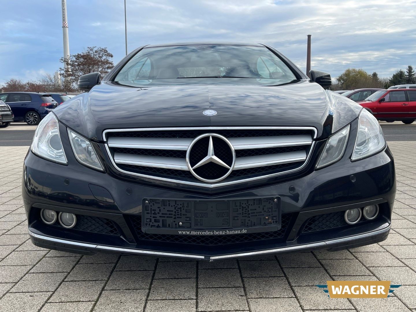 Fahrzeugabbildung Mercedes-Benz E 250 Coupe CGI BlueEfficiency Automatik