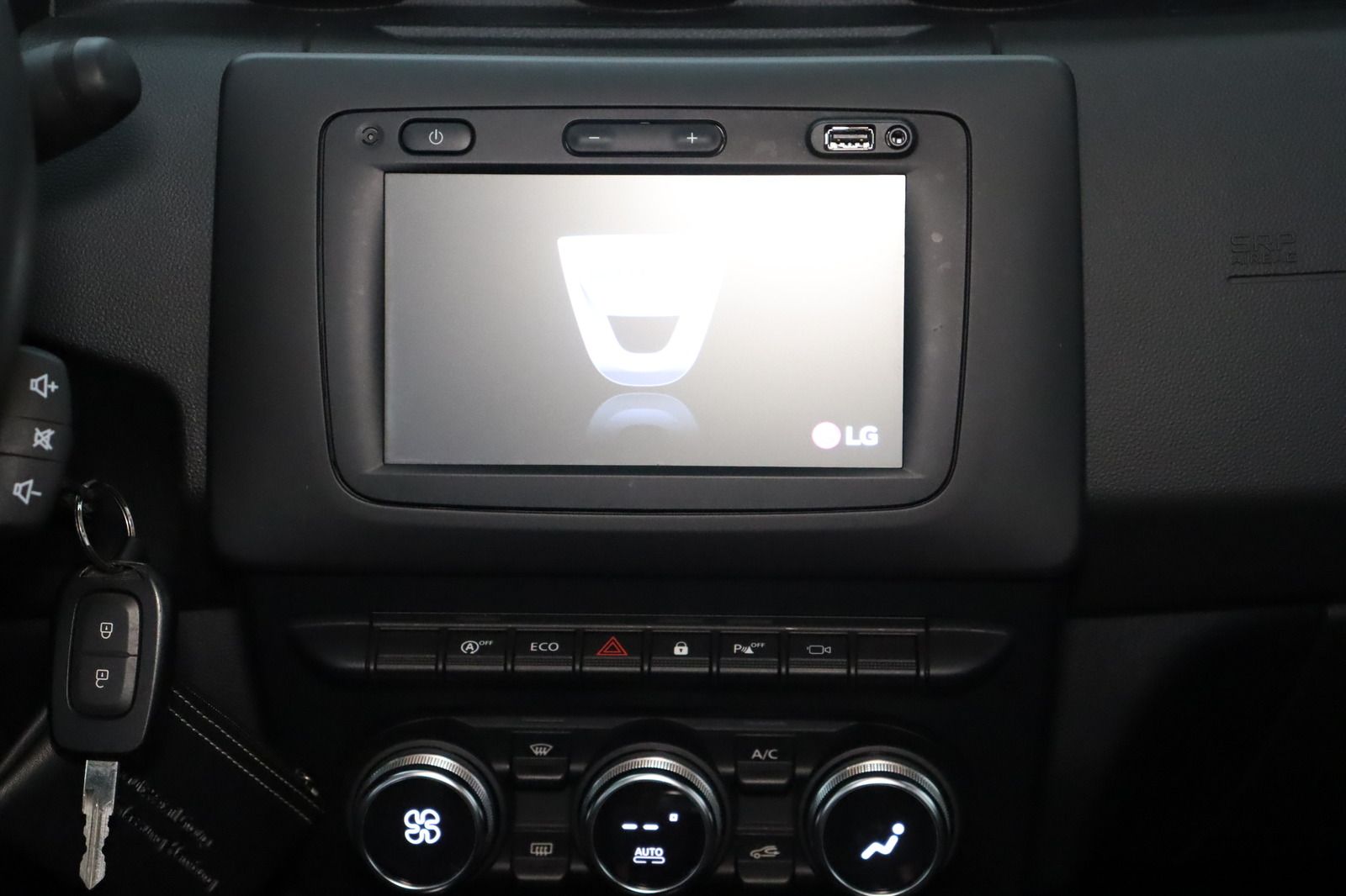 Fahrzeugabbildung Dacia Duster II 1.4 * 1. Hand * Navi * SHZ