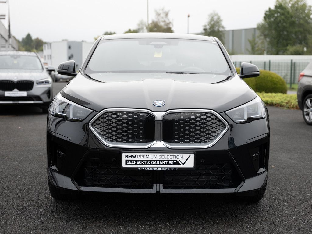 BMW X2 xDrive30 M-Sport PANO AHK HUD 360° LED ACC foto 3