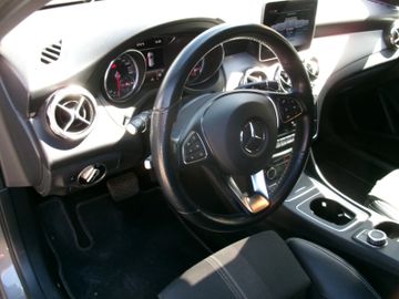 Mercedes GLA 180 - 8