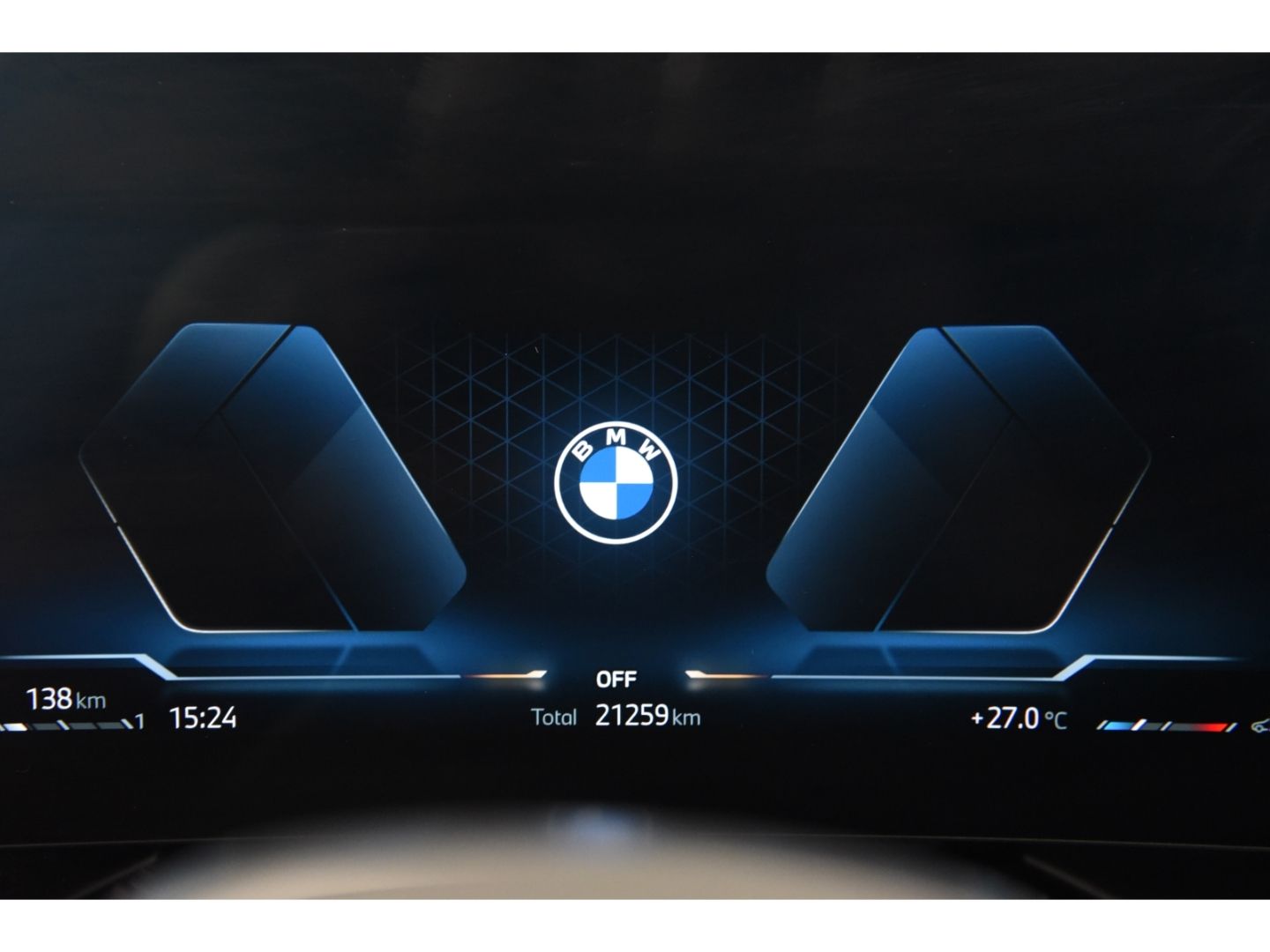 BMW 123 i xDrive M Sport Pro Anhängerkupplung Drivin foto 5