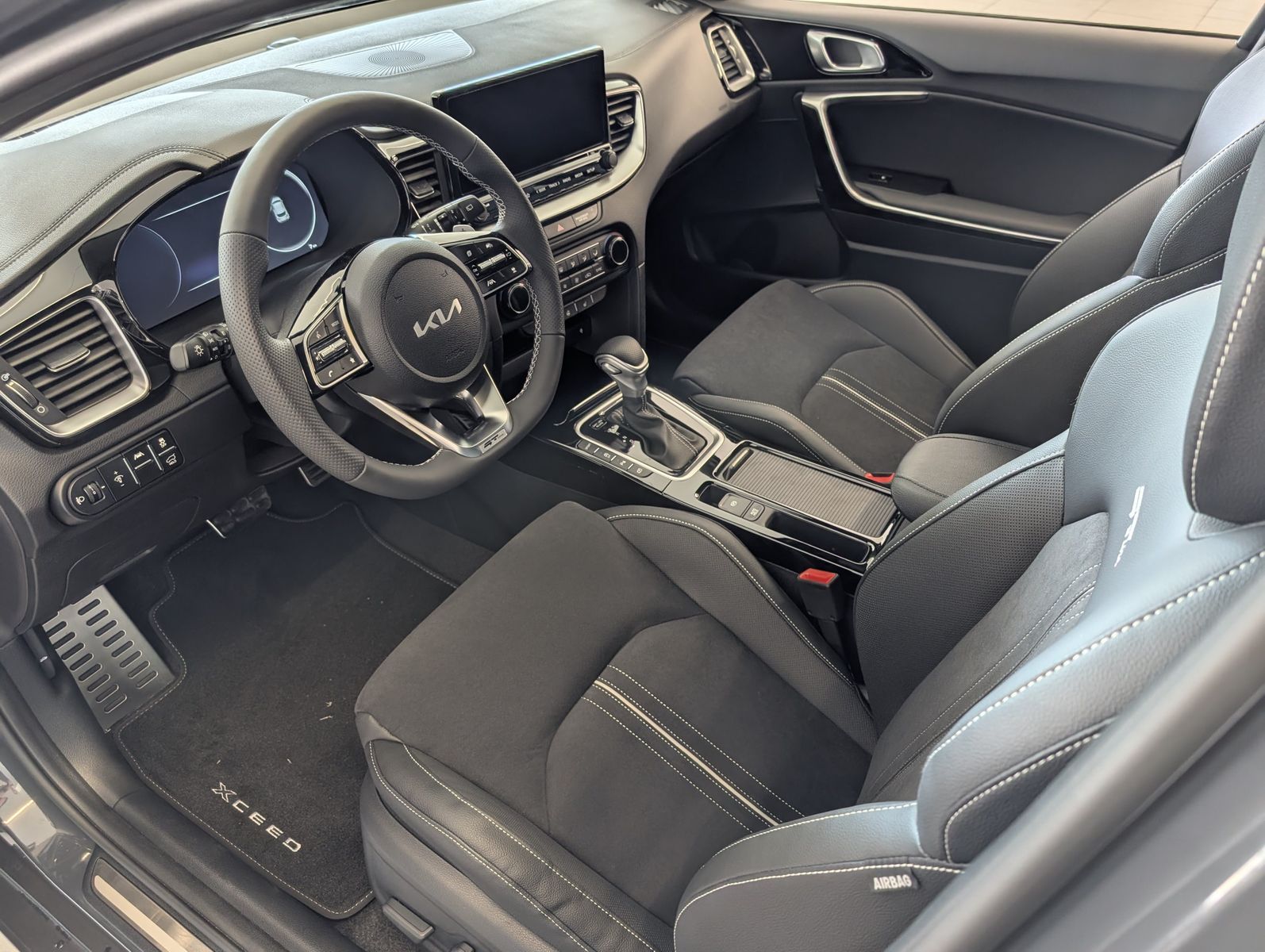 KIA XCeed 1.6 T-GDI 180 DCT7 GT-Line Leder – Bild 35