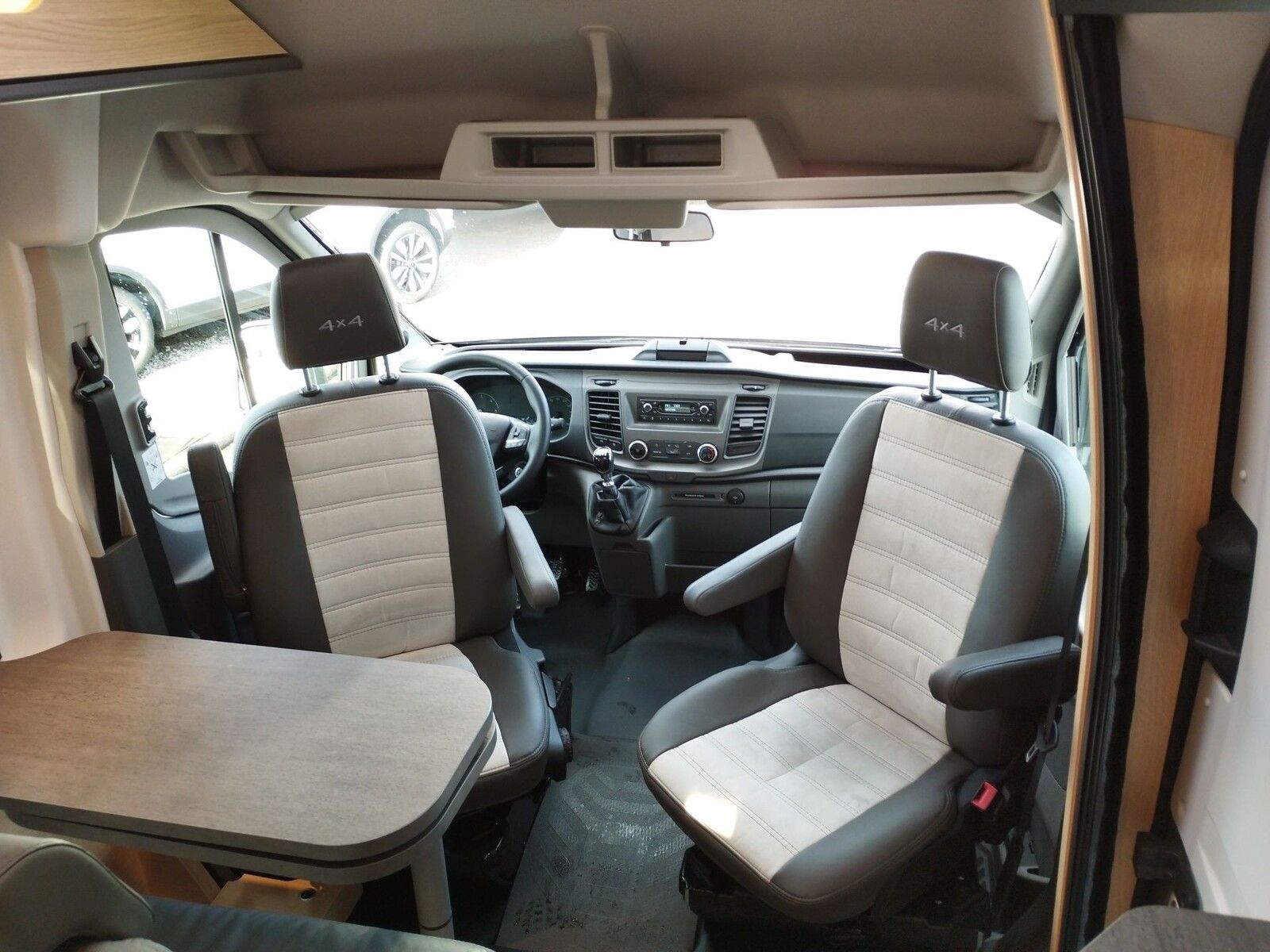 Fahrzeugabbildung Sunlight Cliff 4x4 590 Markise,Radio,RK