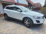 Volvo XC60 D4 AWD Momentum Momentum - Volvo Gebrauchtwagen in Gera