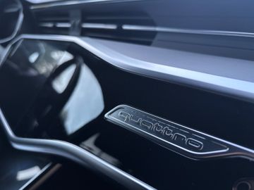 Audi A6 - 12