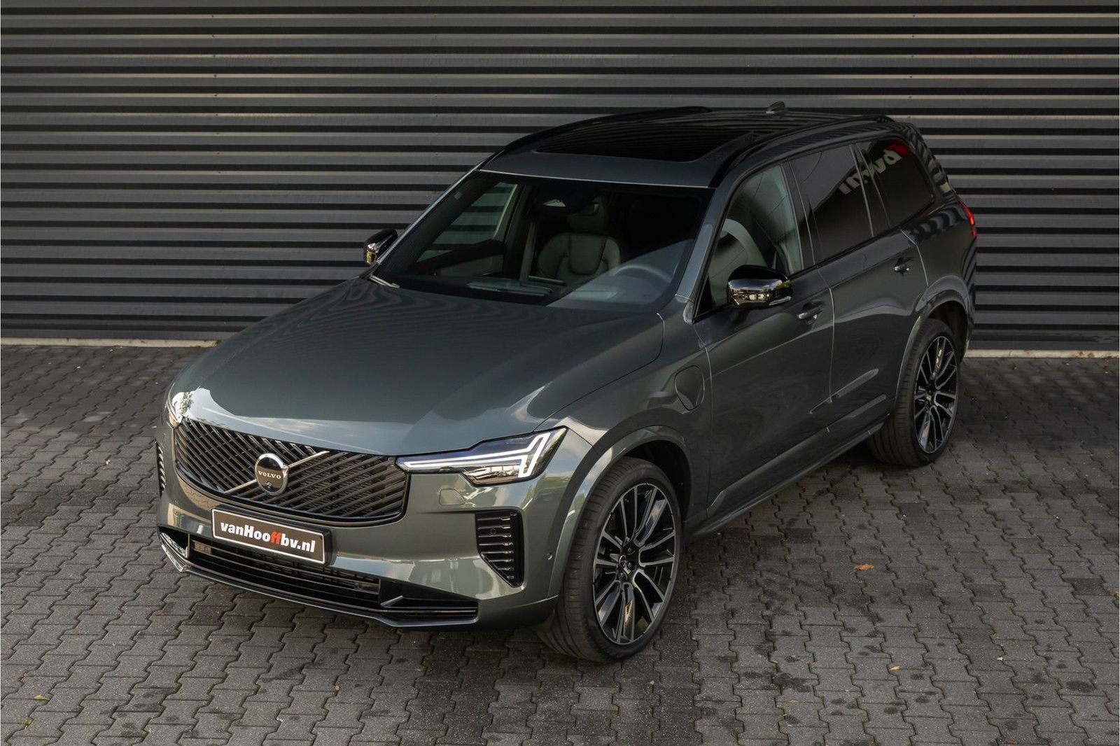 Volvo XC90 2.0 T8 Plug-in hybrid AWD Ultra Dark Luchtv imagem 3