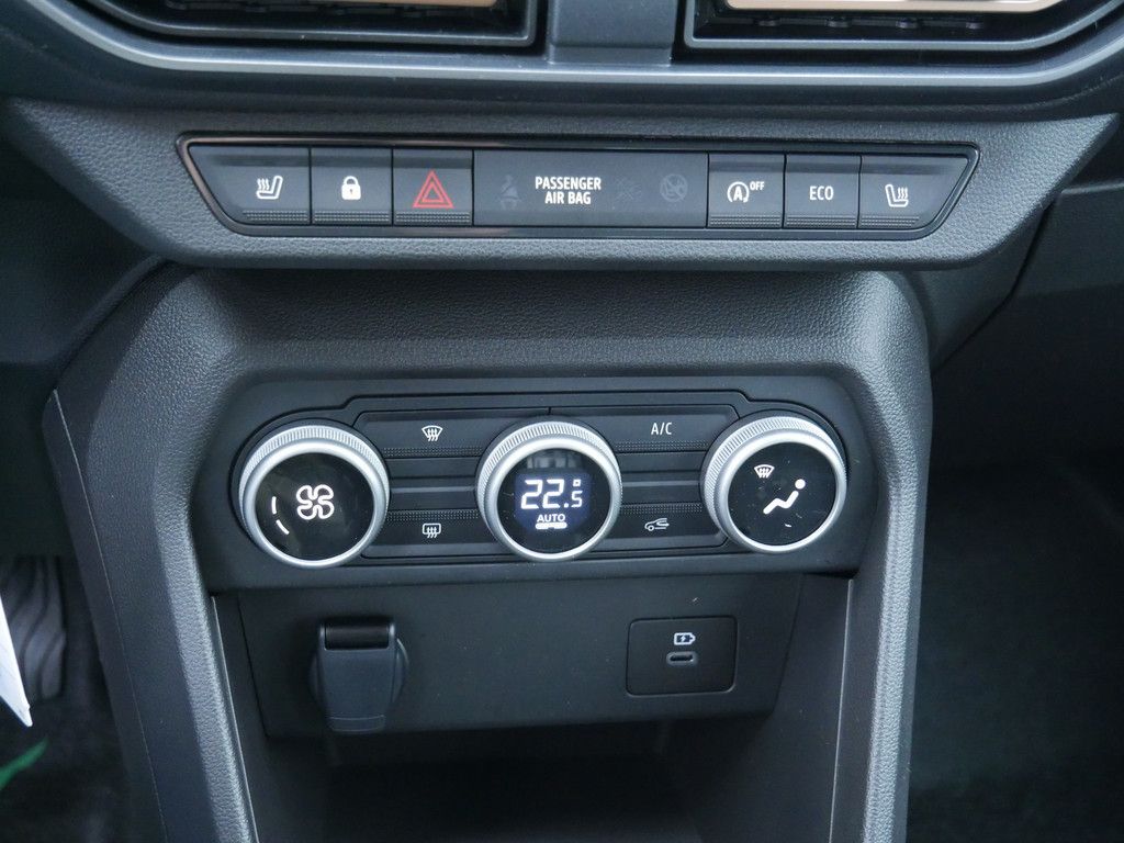 Fahrzeugabbildung Dacia Sandero Stepway Expression TCe 90