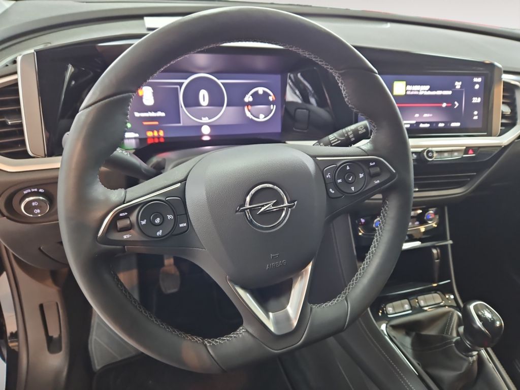Fahrzeugabbildung Opel Grandland 1.2 DI Elegance,Navi,LED,Lenkradheizun