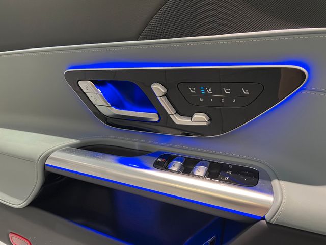 Fahrzeugabbildung Mercedes-Benz SL AMG 63 4M Digital Light/HuD/Dynamic Plus/360°