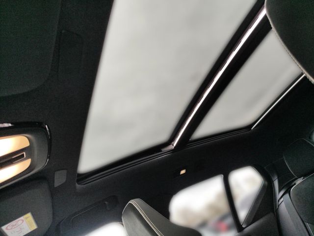 VOLVO EX40 (Bild 21 von Array)