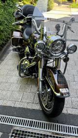 Harley-Davidson FLHR-ANV Limitierte Auflage von 1750 Stück - Harley-Davidson Motorräder in Essen