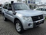Mitsubishi Pajero Montero 3.2 DI-D Inform Safari - gebrauchte Mitsubishi Pajero aus dem Jahr 2010