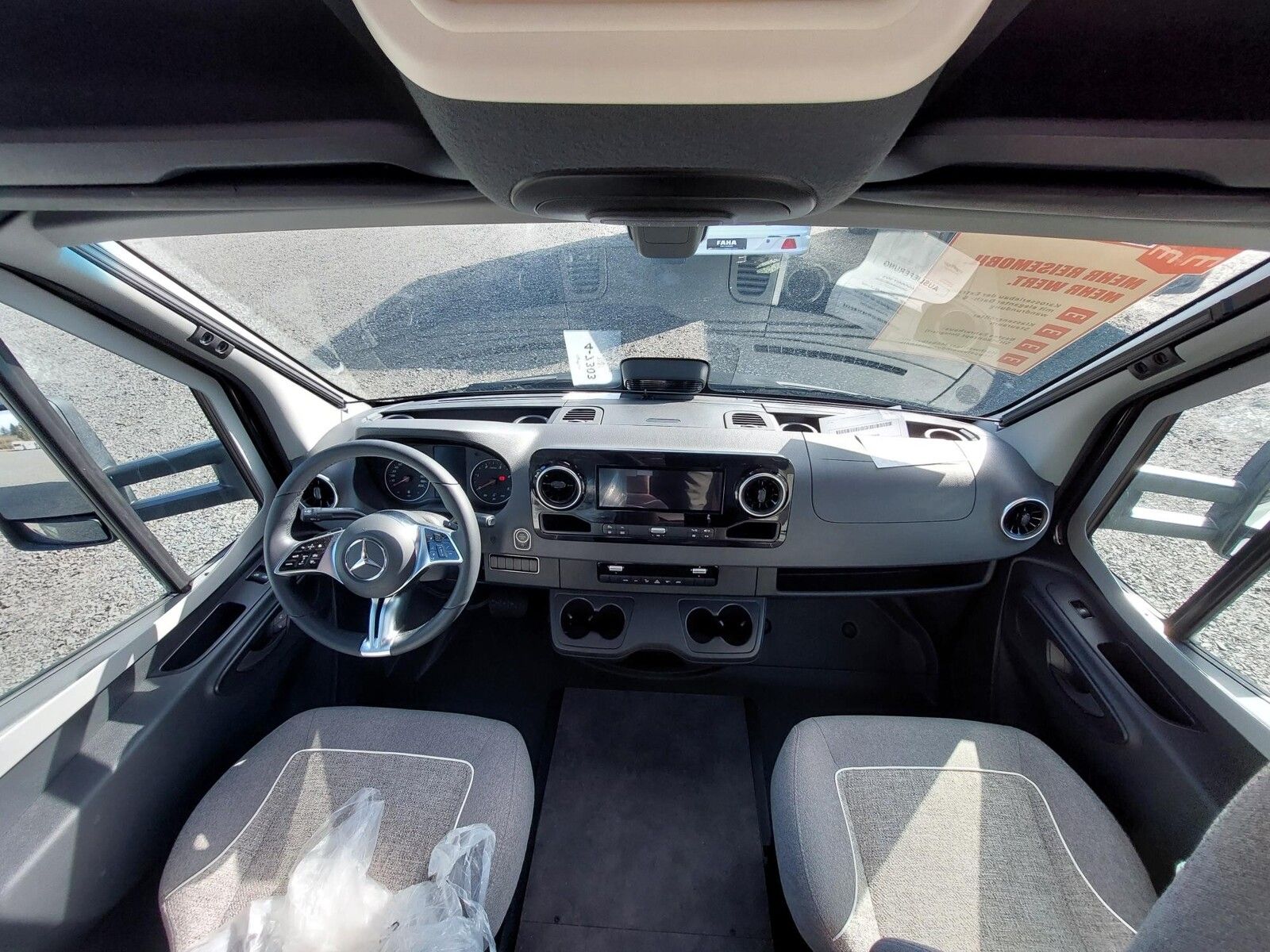 Fahrzeugabbildung Malibu T 450 RB LE lightweight MB TV Markise