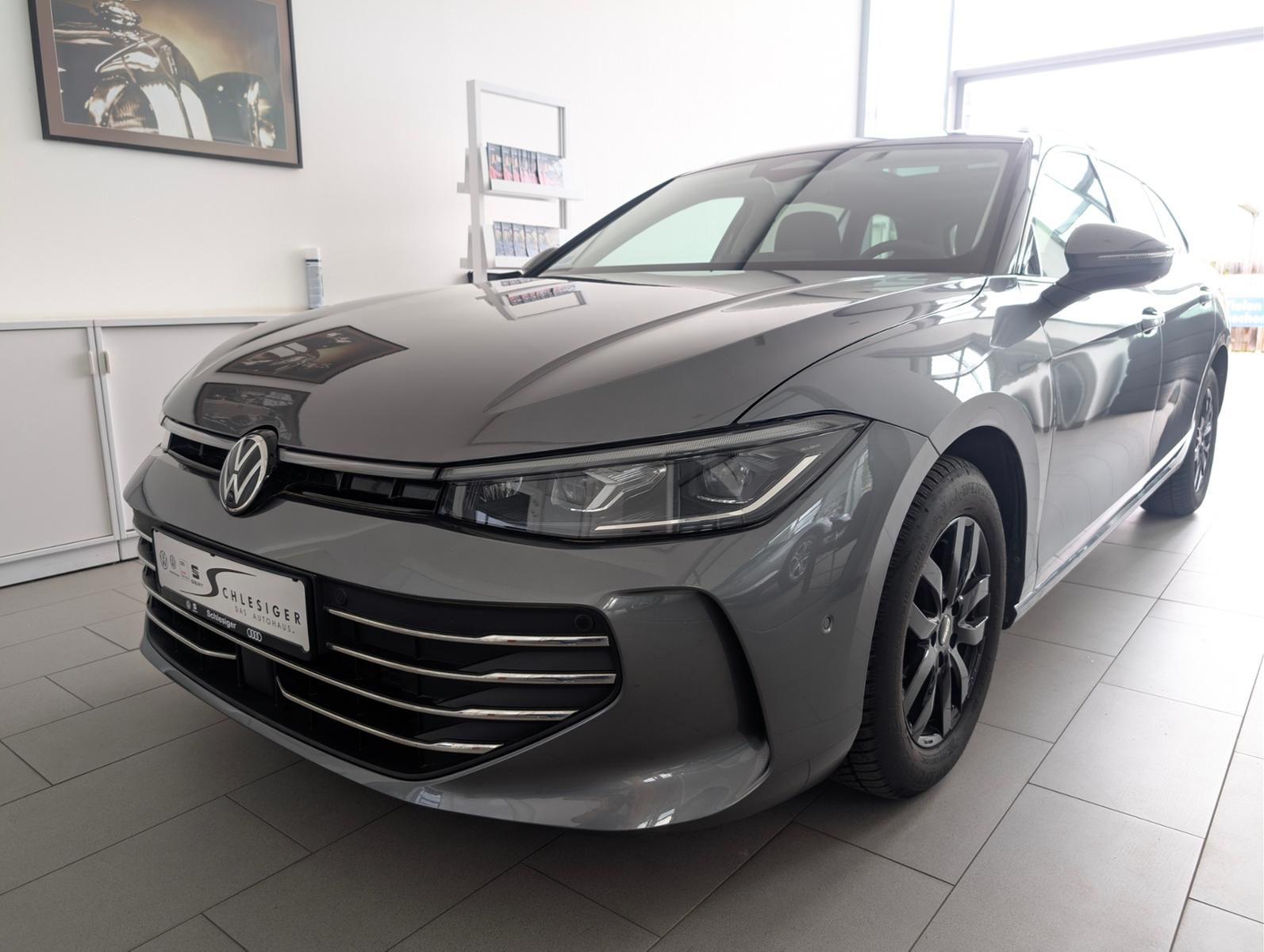 Volkswagen Passat Variant 2.0 TDI DSG BUSINESS/PANO/NAVI/36