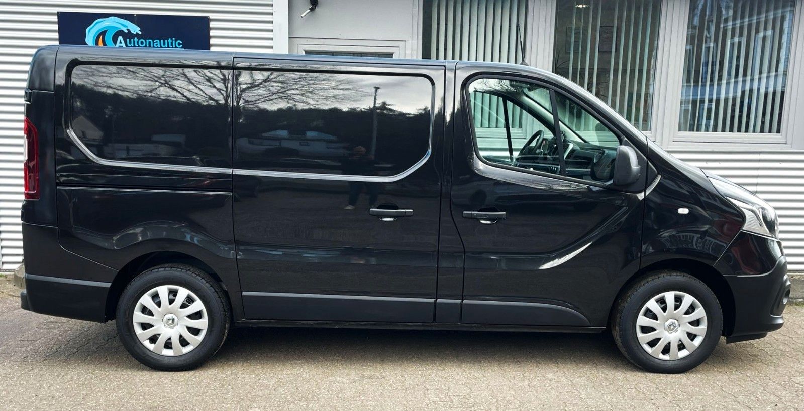 Fahrzeugabbildung Renault Trafic Kasten  L1H1 Komfort KLIMA NAVI MwSt 1.Hd