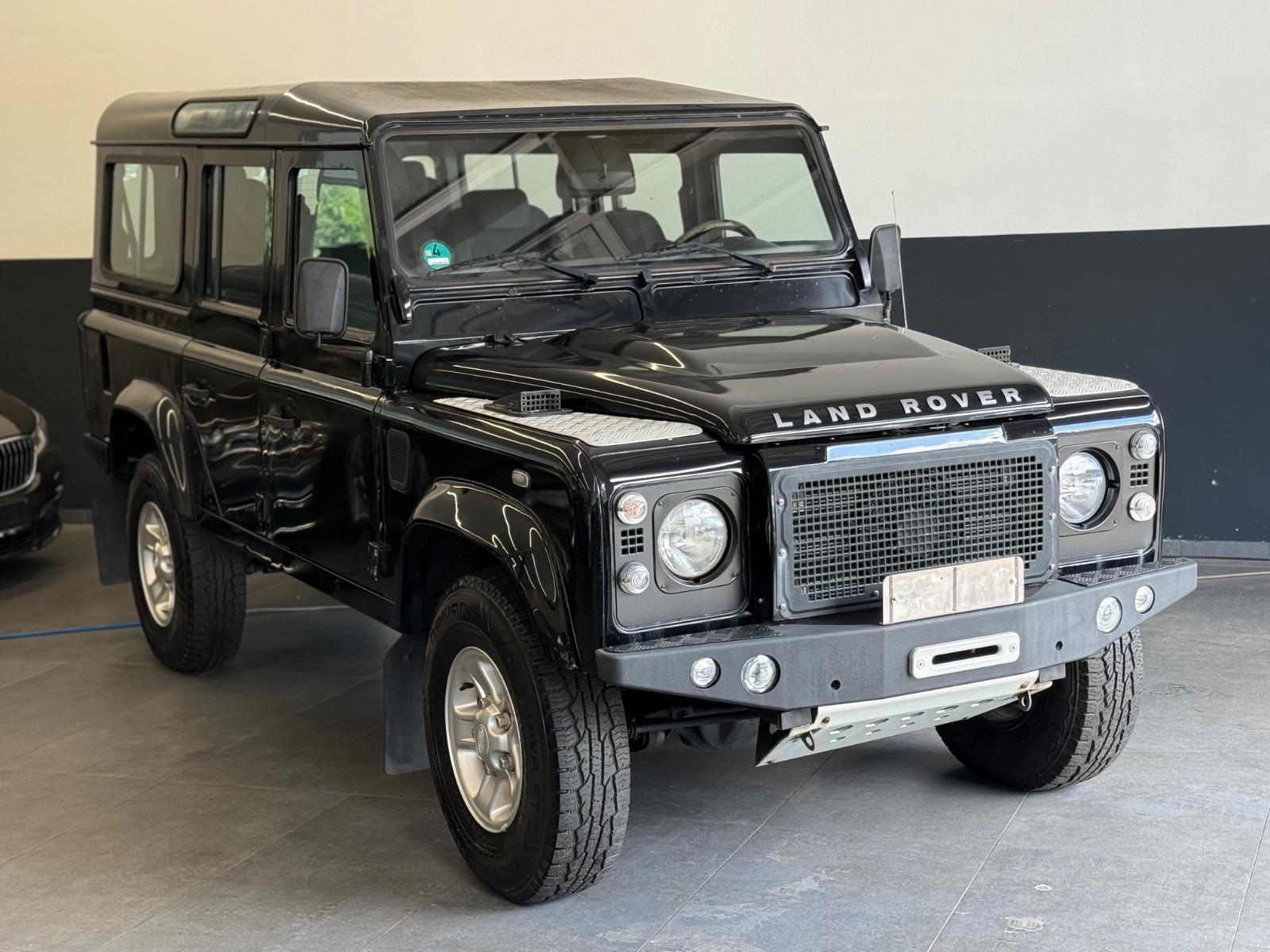 Land Rover Defender 110 SE 122ch - 1 ère main - 7 Places - Climatisation - Attelage