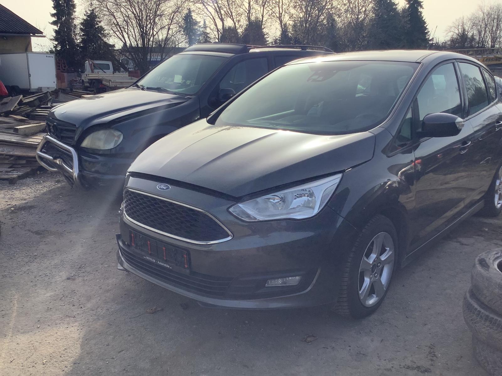 Ford C-Max 1,0 EcoBoost 92kW Titanium