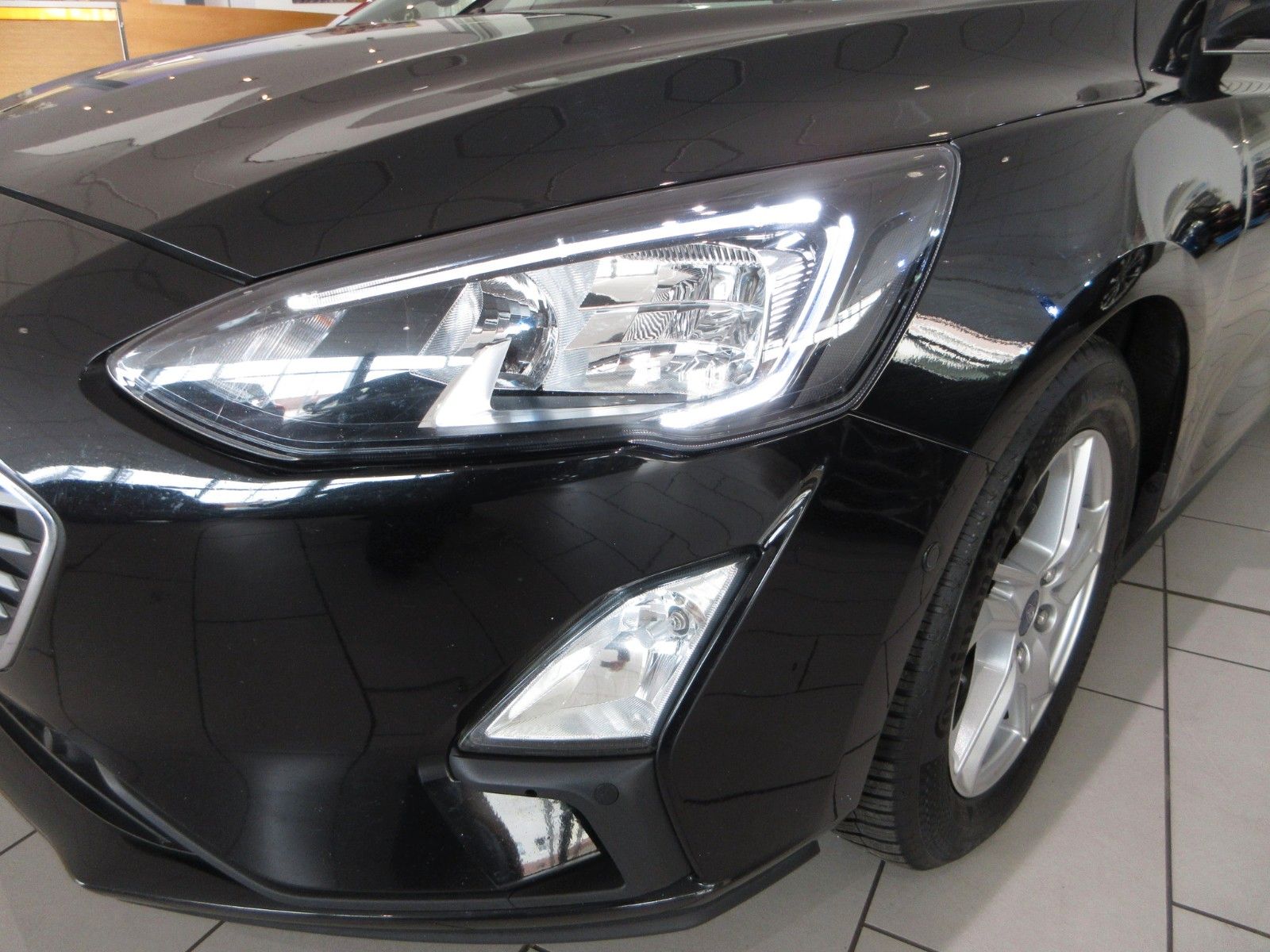 Fahrzeugabbildung Ford Focus Turnier 1.5D Cool & Conn LED/SHZ/LHZ