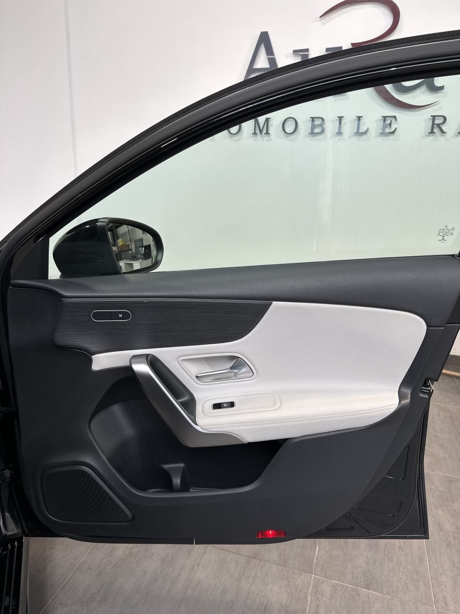 Fahrzeugabbildung Mercedes-Benz A 200 AMG Line NAV+LED+KAMERA+PANORAMA+WIDESCREE
