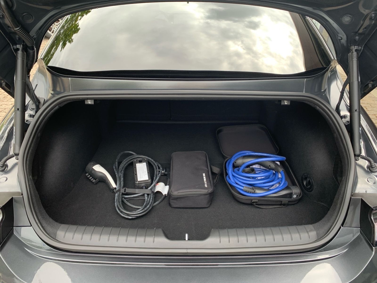 Fahrzeugabbildung Hyundai IONIQ 6 Elektro 77,4 kWh TECHNIQ 20 Zoll Pano Al