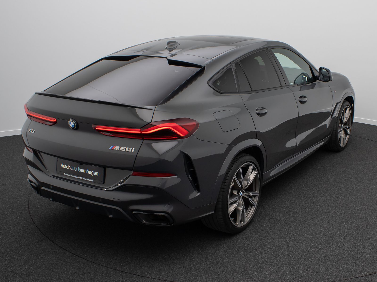 Fahrzeugabbildung BMW X6 M50i 360° B&W SkyLounge Individual Mega-Voll