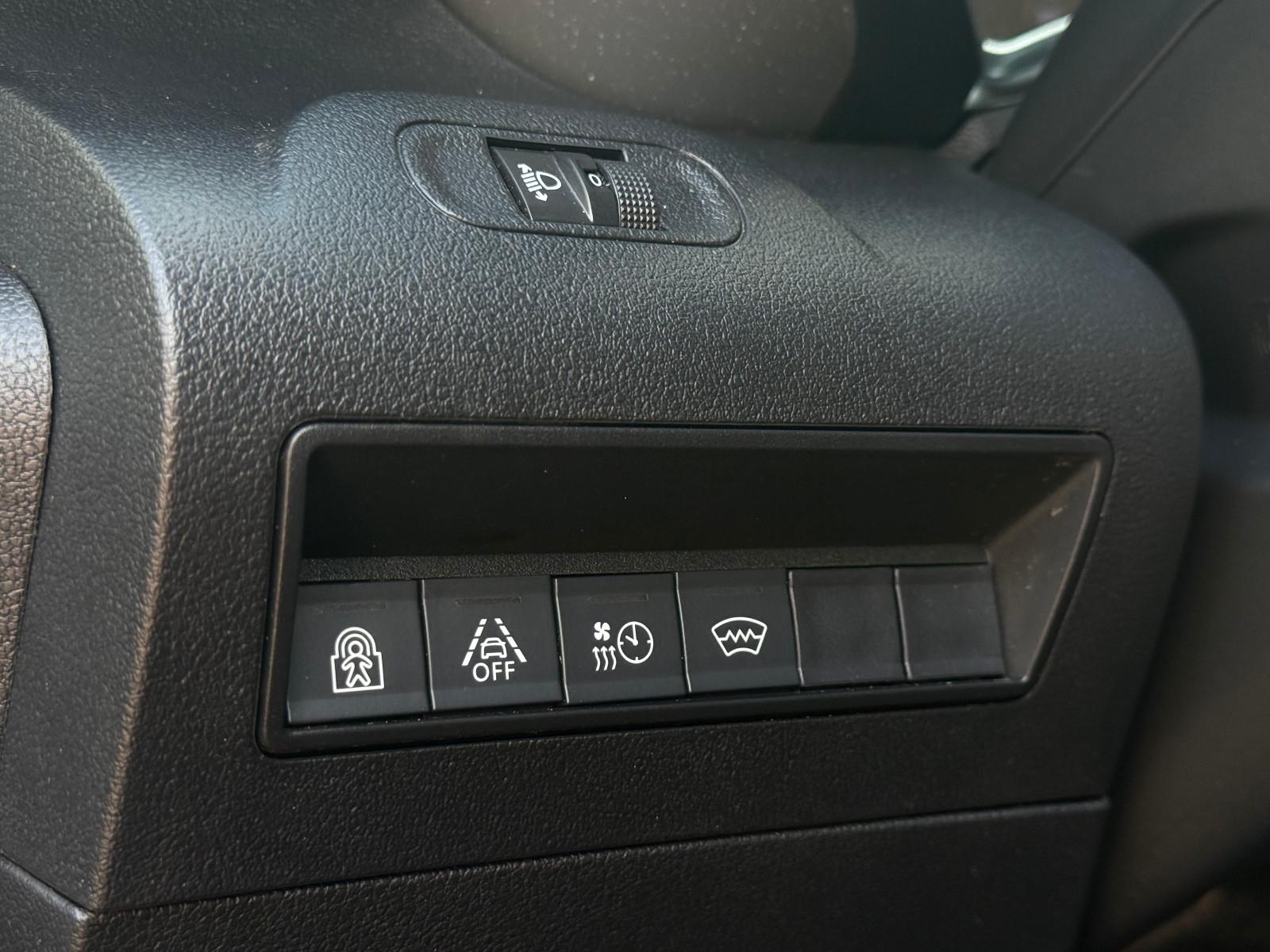 Citroën Berlingo MPV Shine M Standheizung